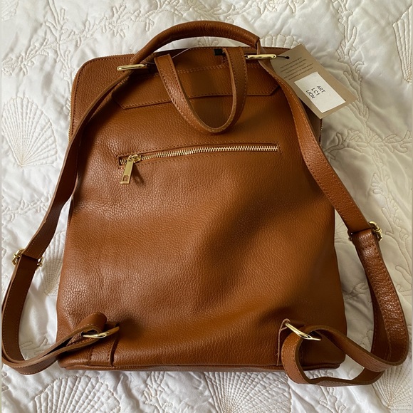 🇮🇹NWT Unica! Firenze Italy supple Leather Backpack OR Tote fits tablets easily - Picture 11 of 16